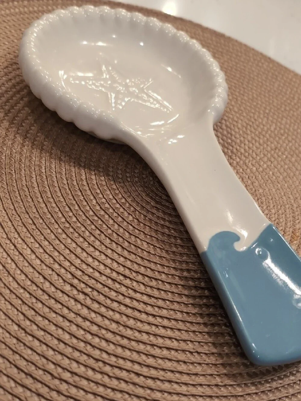 Beachly - Coastal Starfish Spoon Rest- White with Blue Handle